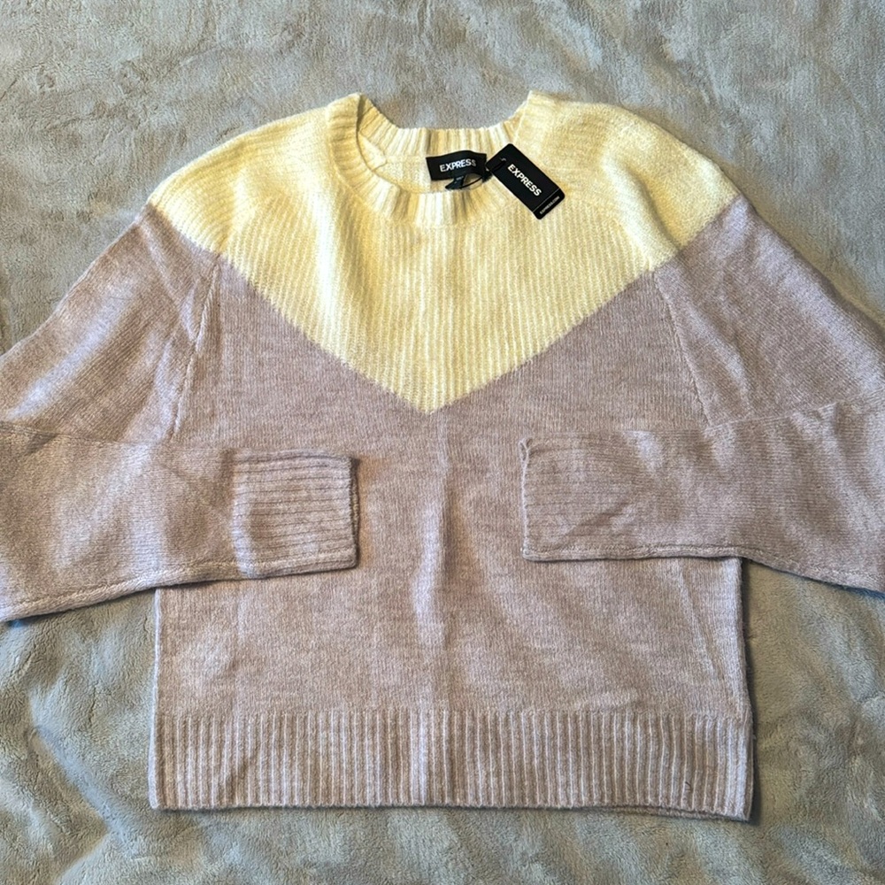 Express Lavender Sweater Outfit